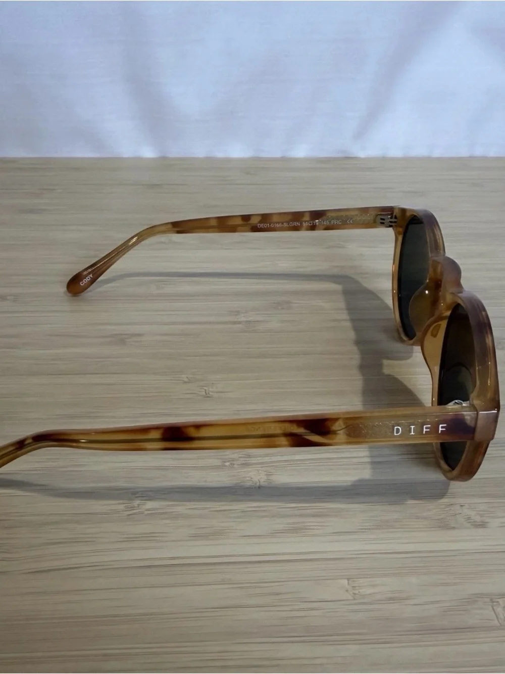 Diff Sunglasses Cody Tortoise Frames DE01-0166-SLGRN Size: 51-19-145 Round Chic